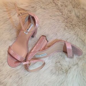 [Steve Madden] pink Carrson sandal